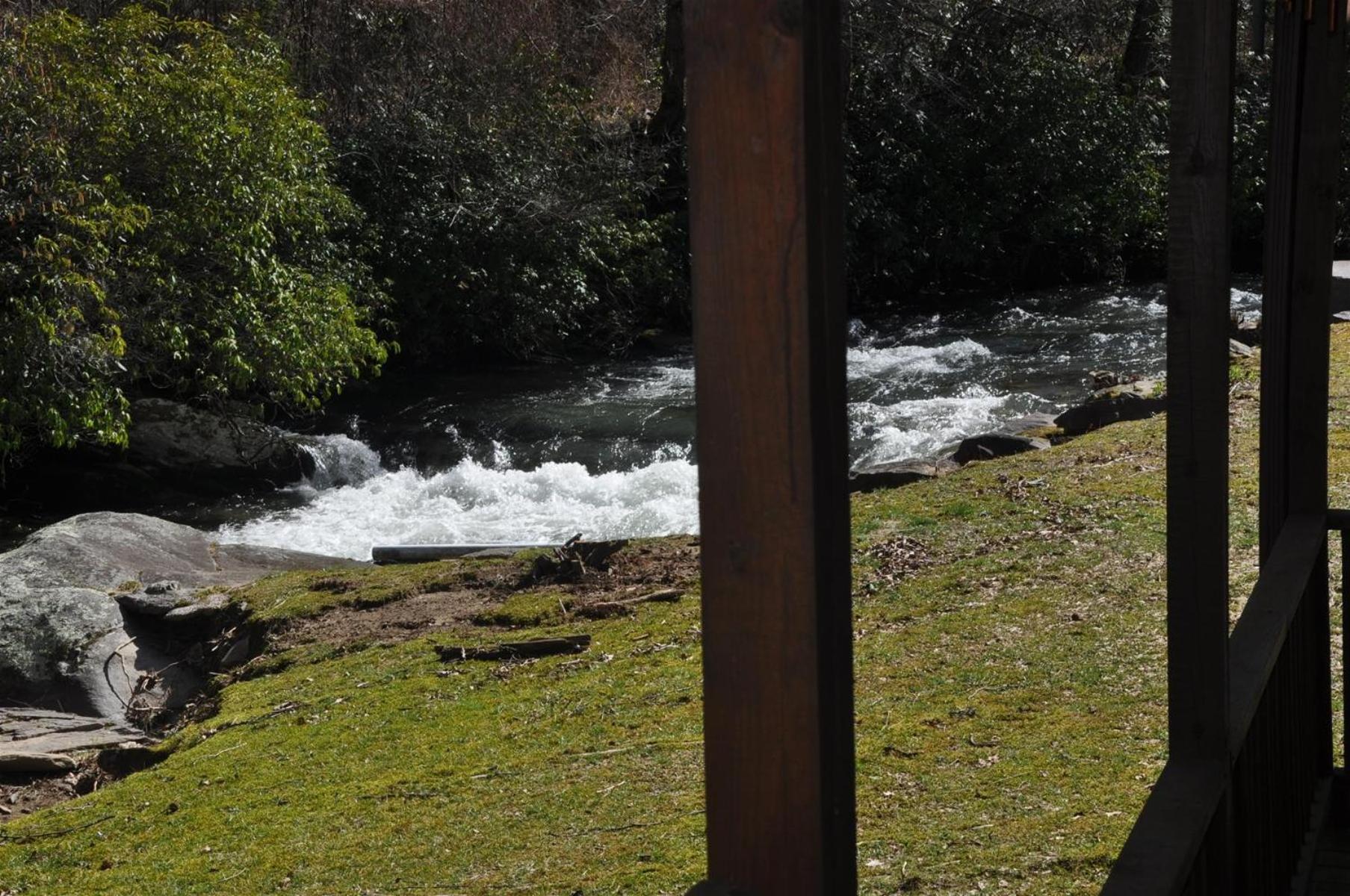Waterfall Hideaway บรายซันซิตี ภายนอก รูปภาพ